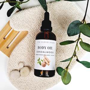 Body Oils: Sandalwood Body Oil