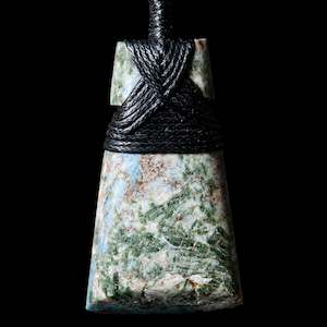 Onewa Stone: Aotea Hei Toki Pendant