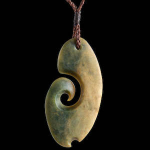Followers Specials: Large Flower Jade Matau by Nick Balme