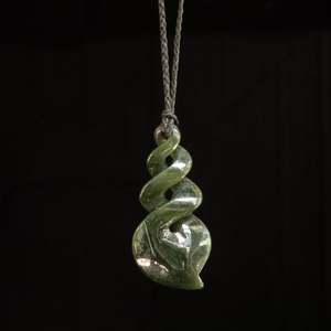 Specials: Pikorua pointed triple twist, hand-crafted Jade Pendant