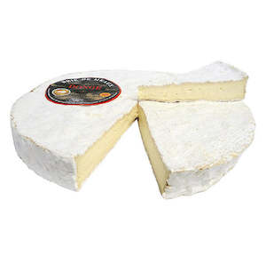 Artisan Cheese: Brie De Meaux Donge