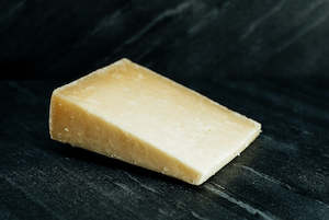 Artisan Cheese: Raw Milk Cheddar
