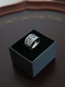 Rings By Macher: Dark Roses