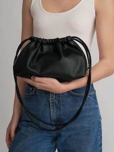 Alma Bag Black