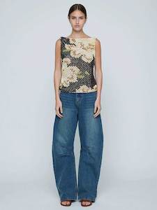 Wynn Hamlyn: Wooden Bead Top