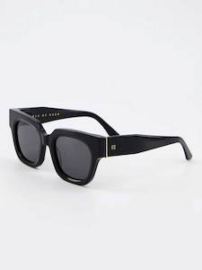 Isle Of Eden: Rae Black