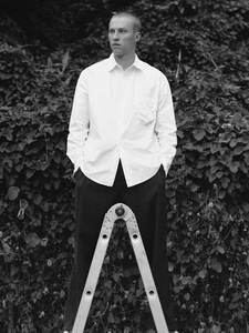 Wynn Hamlyn: Mens Twisted Pocket Shirt White