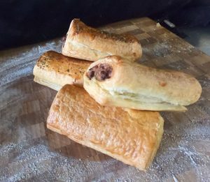 Products: Sausage Roll – Plain