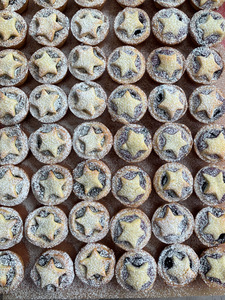 Products: Christmas Fruit Mince Tarts - MINI Country Co
