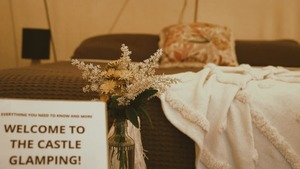 The Castle Family Glamping - The Barn Cabins & Camp