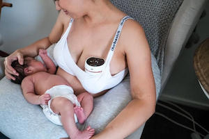 Frontpage: Thebasicb Staple Maternity Bra (White)