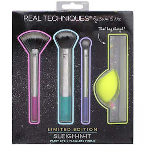 Skin and Hair: Real Techniques: Sleigh-In-It