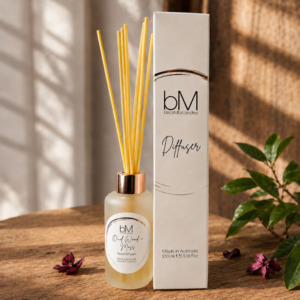New Items: Reed Diffuser: Oud Wood & Moss
