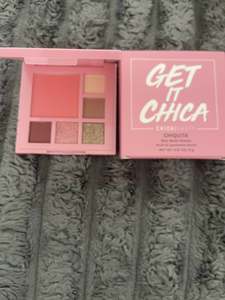 GET IT CHICA BLUSH AND EYESHADOW PALETTE