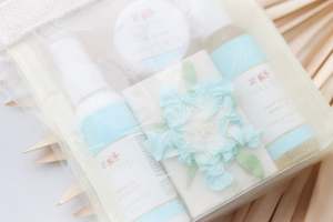 Pure Fiji 1: Eco Discovery Bag- White Gingerlily