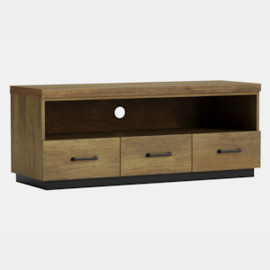 MARLBOROUGH ENTERTAINMENT UNIT - SOLID DOORS | NZ MADE