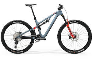 Full Suspension Mountain Bikes: MERIDA One Forty 6000