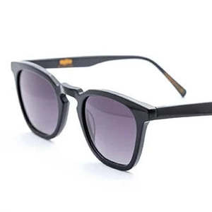 Age Eyewear: Page Large | Black