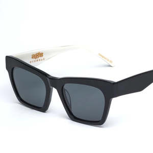 Age Eyewear: Image | Black