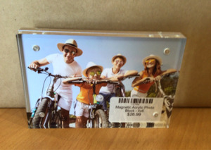 Photo Frames 1: Magnetic Acrylic Photo Block - 4x6
