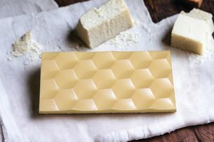 Products: White Chocolate Bar 80g - The Chocolate Room