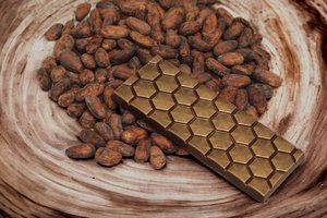 Products: Milk Chocolate Bar 44% 60g - The Chocolate Room