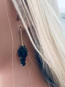 Twigg Jewellery: TWIGG JEWELLERY Hattie Droplet Earrings Black