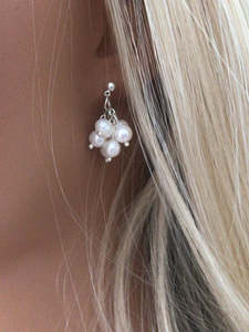 Twigg Jewellery: TWIGG JEWELLERY Pearl Cluster Studs