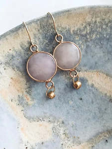 Twigg Jewellery: TWIGG JEWELLERY Rose Quartz Globe Earring