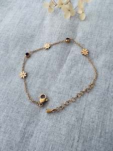TWIGG JEWELLERY Daisy Charm Bracelet