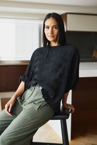 Et Alia: ET ALIA Aura Top Black Noir Pleat
