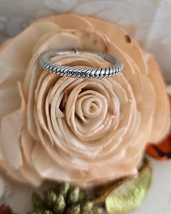 Sterling Silver Snake Chain Ring - Elegant 925 Silver Jewelry - The Chunky Jeweller