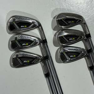 Taylormade: TaylorMade M2 (2017) Iron Set 5-P Stiff Flex