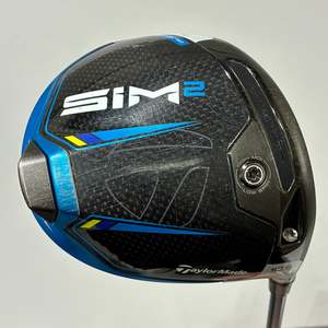 TaylorMade SIM2 10.5* Driver Stiff Flex Headcover Included