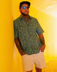 Short Sleeve Shirts: SAIRA Short Sleeve Shirt Fiji