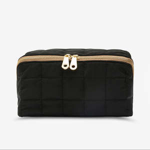 Toilet Bags: Washbag - Black