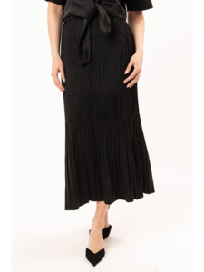 Leila Luca: Delux Skirt - Black (LL3692)