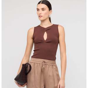 Staple The Label: Arden Cutout Knit Top - Chocolate