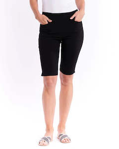 Shorts: Betty Basic | Black Bermuda Bengaline Shorts