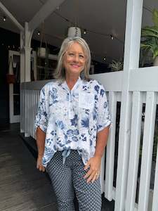 The Italian Closet: The Italian Closet | Lilian Top - Blue