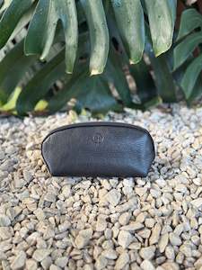 Second Nature 1: Second Nature | Tom Pouch  - Black
