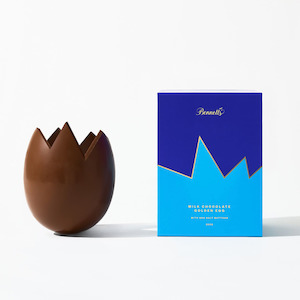 Confectionery Chocolate: Bennetts - Golden Egg Boxed - Milk Chocolate With Sea Salt Buttons