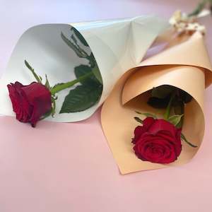 Flowers: Valentines Day - Single Red Rose