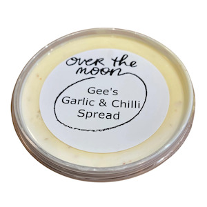 Over The Moon- Gee's Garlic & Chilli Spread