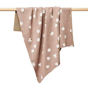 Baby Blanket Wraps: Daisy Organic Blanket