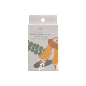 Homeware: Wardrobe Sachet - Cedarwood, Clove Bud and Bay