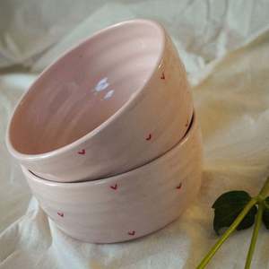 Brogan Handmade Breakfast Bowl - Hearts - Pink