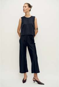 Silk Laundry - Cropped Bias Cut Pants Black Satin