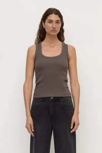 Assembly Label - Robyn Scoop Neck Rib Tank - Bark