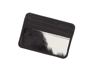Homewares + Gifts: The Card Wallet